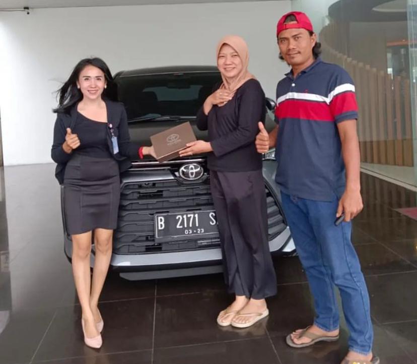 sales toyota tangerang